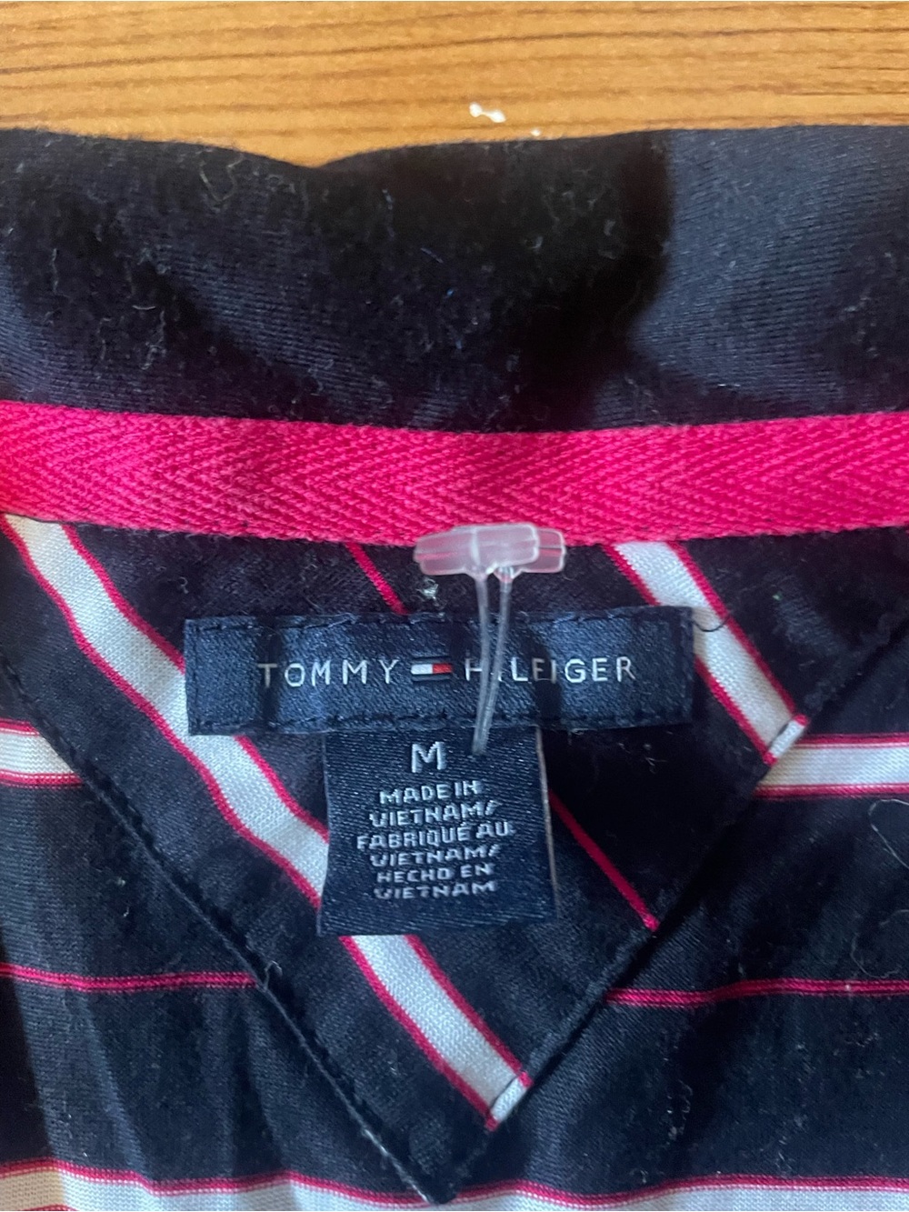 Y2K Tommy Hilfiger polo shitt - Picture 2 of 4